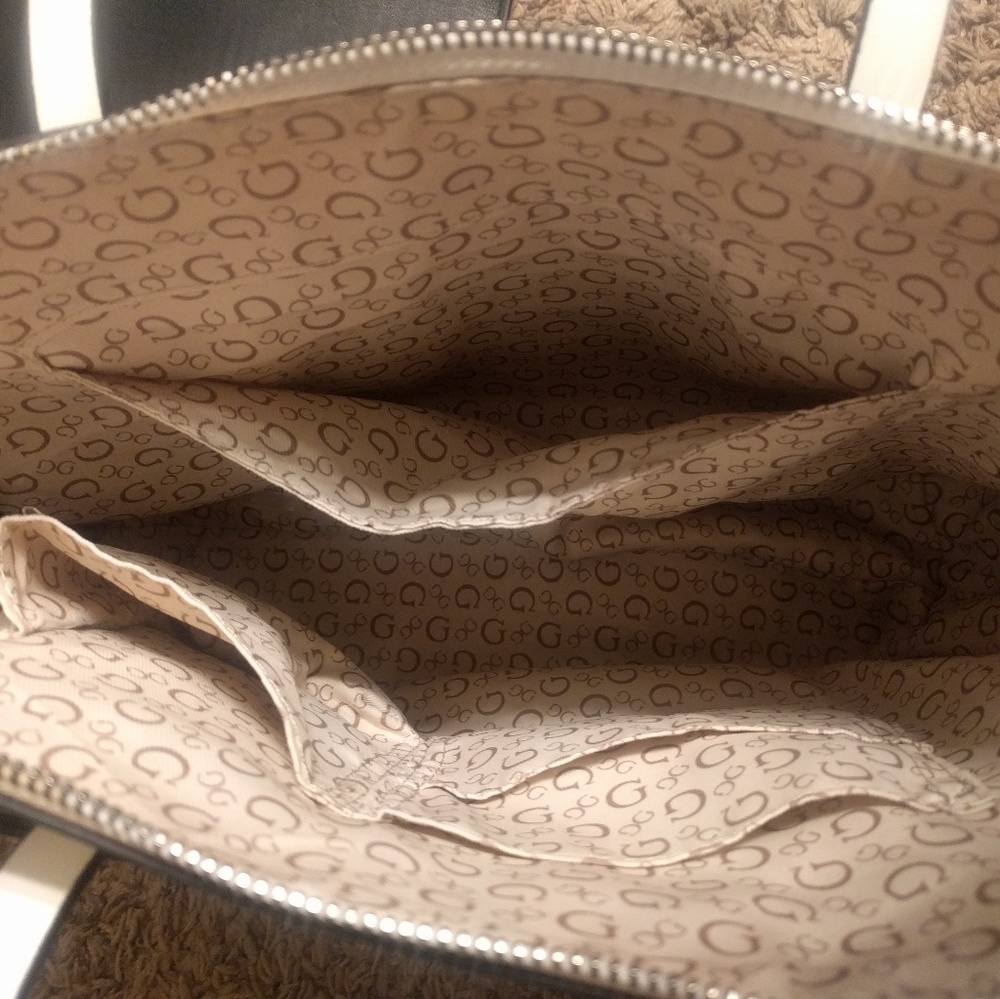 Guess Bag Bundle - image 5